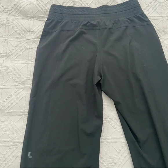 Lole Black Nylon Joggers - Picture 4 of 10